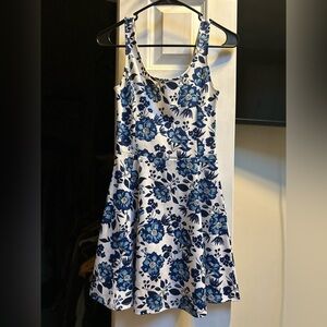 Divided by H&M // Size 4 Blue Floral Minidress